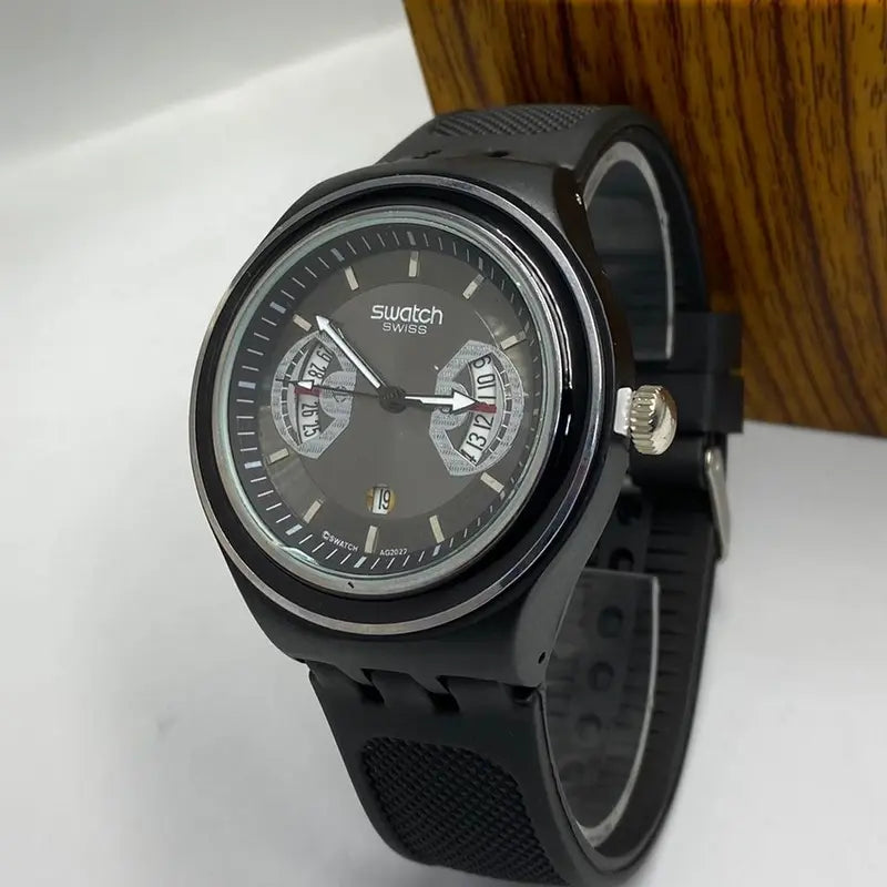 Montre Swatch Chronographe Noire Monochrome